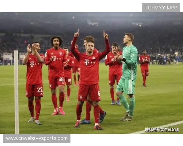 法兰克福球迷集体抗议欧冠门票价格过高 呼吁合理定价保障球迷权益