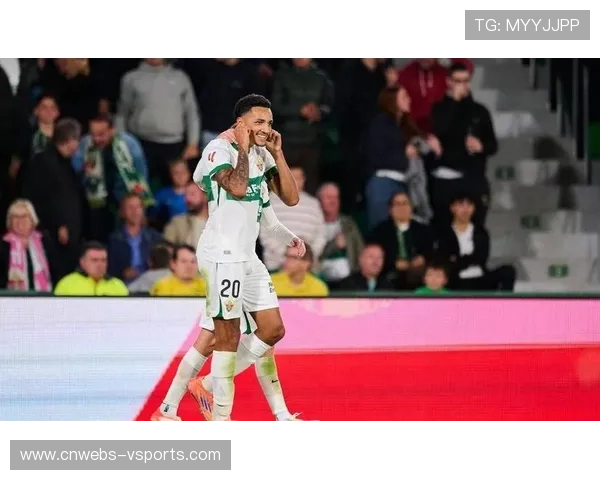 马洛卡3-1埃尔切，马斯卡雷尔吊射破门成赛季最佳进球